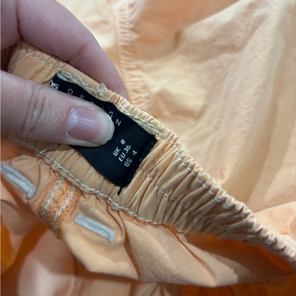 ASOS DESIGN • Women’s Creamsicle Orange Baggy Straight Leg Cargo Pants Size 4 - Picture 6 of 7